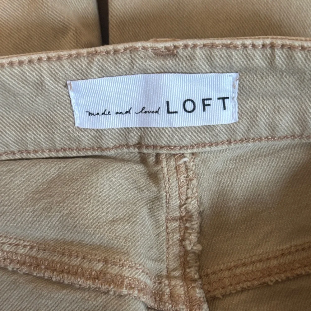 LOFT Beige High Waist Wide Leg Crop Jeans SZ 26x24